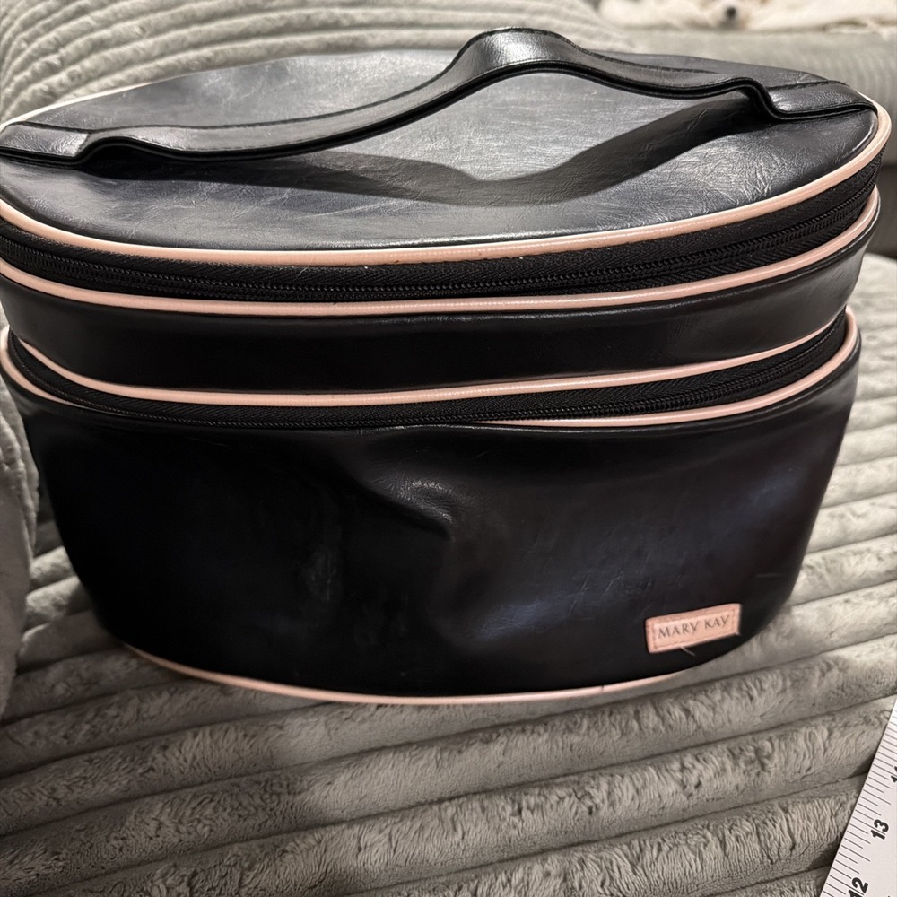 Mary Kay Cosmetic Train Case Double Compartment Black Faux Leather Pink Trim - Picture 11 of 16